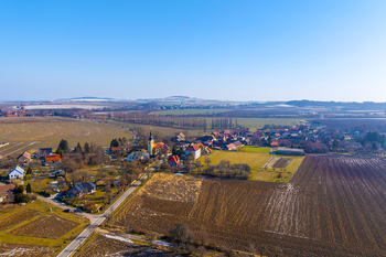 Prodej pozemku 1017 m², Suchdol