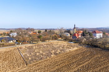 Prodej pozemku 1017 m², Suchdol