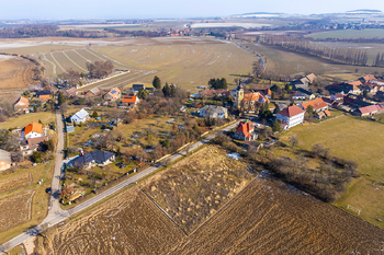 Prodej pozemku 1017 m², Suchdol