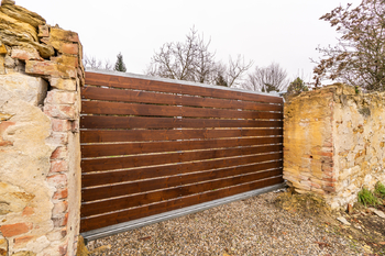 Prodej pozemku 500 m², Martiněves