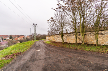 Prodej pozemku 500 m², Martiněves