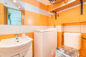 Záchod - Prodej bytu 1+1 v družstevním vlastnictví 34 m², Praha 3 - Žižkov