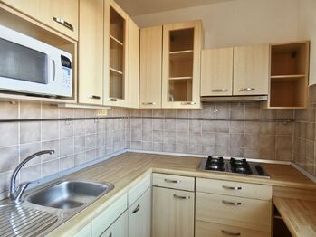 Pronájem bytu 2+1 v družstevním vlastnictví 53 m², Praha 10 - Malešice