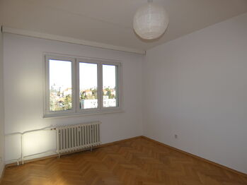 Pronájem bytu 2+1 v družstevním vlastnictví 53 m², Praha 10 - Malešice