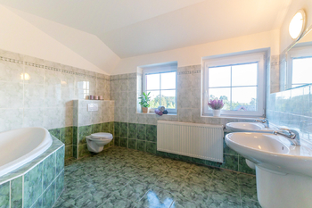 Pronájem domu 210 m², Praha 5 - Slivenec