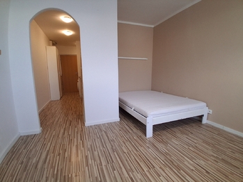 Pronájem bytu 1+kk v osobním vlastnictví 32 m², Znojmo