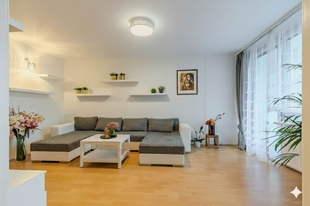 Prodej bytu 3+kk v osobním vlastnictví 76 m², Praha 4 - Háje