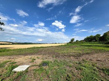 Prodej pozemku 785 m², Lišnice