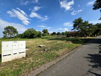 Prodej pozemku 785 m², Lišnice