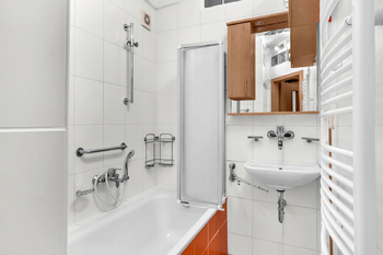 Prodej bytu 3+1 v osobním vlastnictví 98 m², Hradec Králové