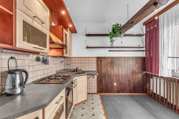 Prodej bytu 3+1 v osobním vlastnictví 98 m², Hradec Králové