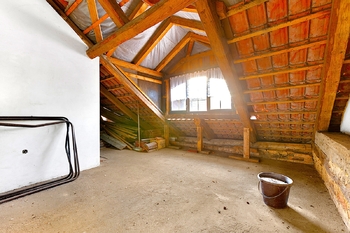 Prodej domu 324 m², Zbiroh