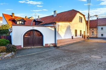 Prodej domu 324 m², Zbiroh