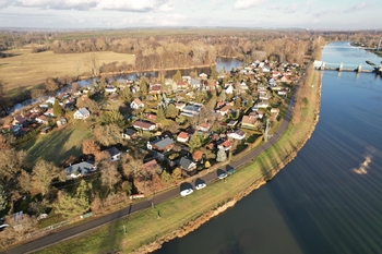 chata a osada - Prodej chaty / chalupy 75 m², Káraný