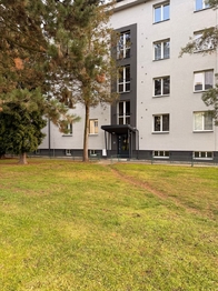 +420 604 191 744 I denisa.myslivcova@re-max.cz - Pronájem bytu 2+1 v osobním vlastnictví 1762 m², Bohumín
