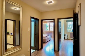 Praktická dspozice - Prodej bytu 4+kk v osobním vlastnictví 107 m², Říčany