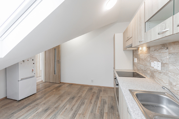 Pronájem bytu 2+1 v osobním vlastnictví 60 m², Praha 5 - Radotín