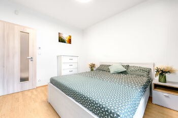 Pronájem bytu 2+kk v osobním vlastnictví 66 m², Praha 8 - Libeň