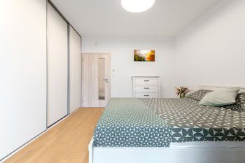 Pronájem bytu 2+kk v osobním vlastnictví 66 m², Praha 8 - Libeň