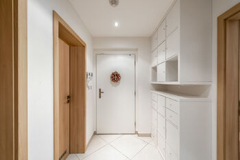 Pronájem bytu 2+kk v osobním vlastnictví 66 m², Praha 8 - Libeň