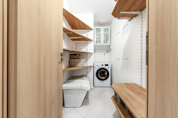 Pronájem bytu 2+kk v osobním vlastnictví 66 m², Praha 8 - Libeň