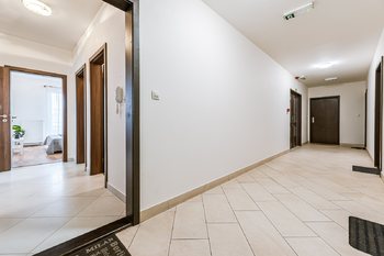 Prodej bytu 2+kk v osobním vlastnictví 84 m², Praha 9 - Letňany