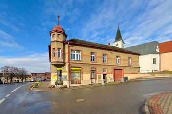 Prodej domu 500 m², Bernartice