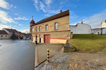 Prodej domu 500 m², Bernartice