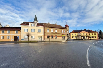 Prodej domu 500 m², Bernartice