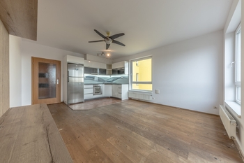 Pronájem bytu 2+kk v osobním vlastnictví 57 m², Praha 10 - Uhříněves