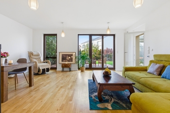 Prodej domu 240 m², Praha 9 - Hostavice