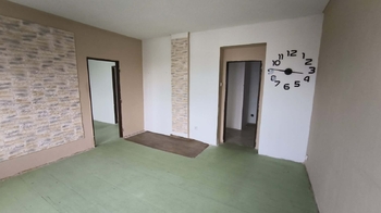 Prodej bytu 3+1 v osobním vlastnictví 72 m², Petrohrad