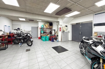 Pronájem obchodních prostor 344 m², Praha 10 - Záběhlice