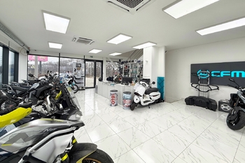 Pronájem obchodních prostor 344 m², Praha 10 - Záběhlice