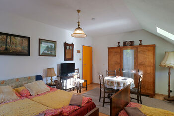 Prostory ve větším domě - Prodej ubytovacího zařízení 536 m², Sedlec-Prčice