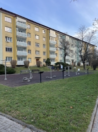 Posilovací hřiště hned za domem - Prodej bytu 2+1 v osobním vlastnictví 54 m², Vsetín