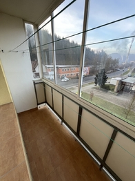 Zasklená lodžie - Prodej bytu 2+1 v osobním vlastnictví 54 m², Vsetín