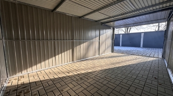 Pronájem garáže, Milovice