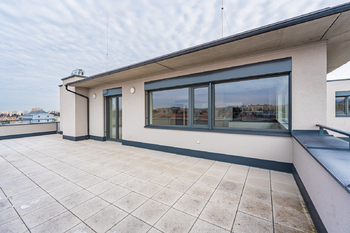 Terasa - Pronájem bytu 3+kk v osobním vlastnictví 152 m², České Budějovice