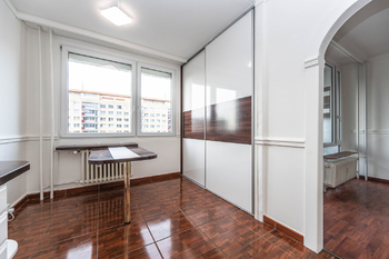 Pronájem bytu 3+1 v osobním vlastnictví 67 m², Praha 8 - Kobylisy