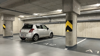 Pronájem garážového stání 1544 m², Praha 3 - Žižkov