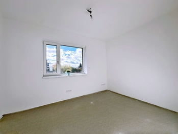 pokoj 1 - Prodej bytu 4+kk v osobním vlastnictví 100 m², Srubec