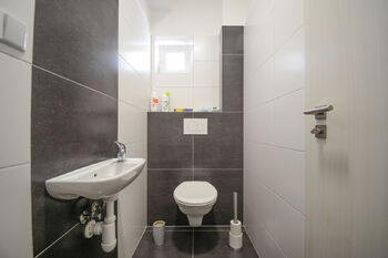 Pronájem bytu 4+kk v osobním vlastnictví 95 m², Hradec Králové