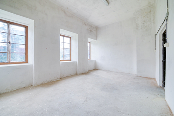 Prodej obchodních prostor 660 m², Plzeň