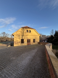 Prodej obchodních prostor 660 m², Plzeň