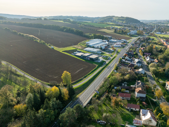 Prodej pozemku 3200 m², Lípa