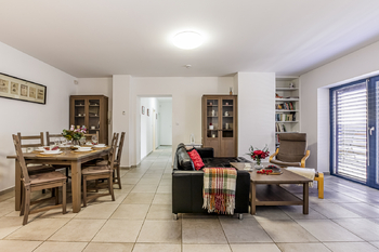 Obývací pokoj - Prodej chaty / chalupy 200 m², Borovany