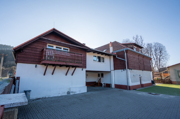 Prodej apartmánu 818 m², Karolinka