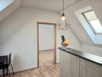 Prodej bytu 2+kk v osobním vlastnictví 45 m², Jesenice