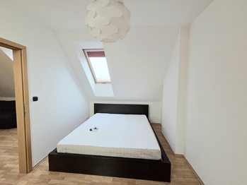 Prodej bytu 2+kk v osobním vlastnictví 45 m², Jesenice